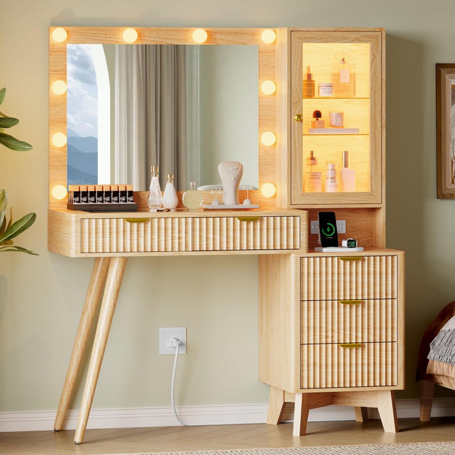 Xixini 45" Fluted Makeup Vanity Desk
